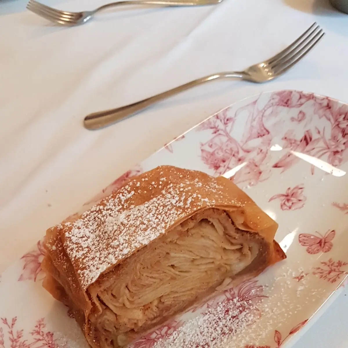 Viennese Applestrudel
