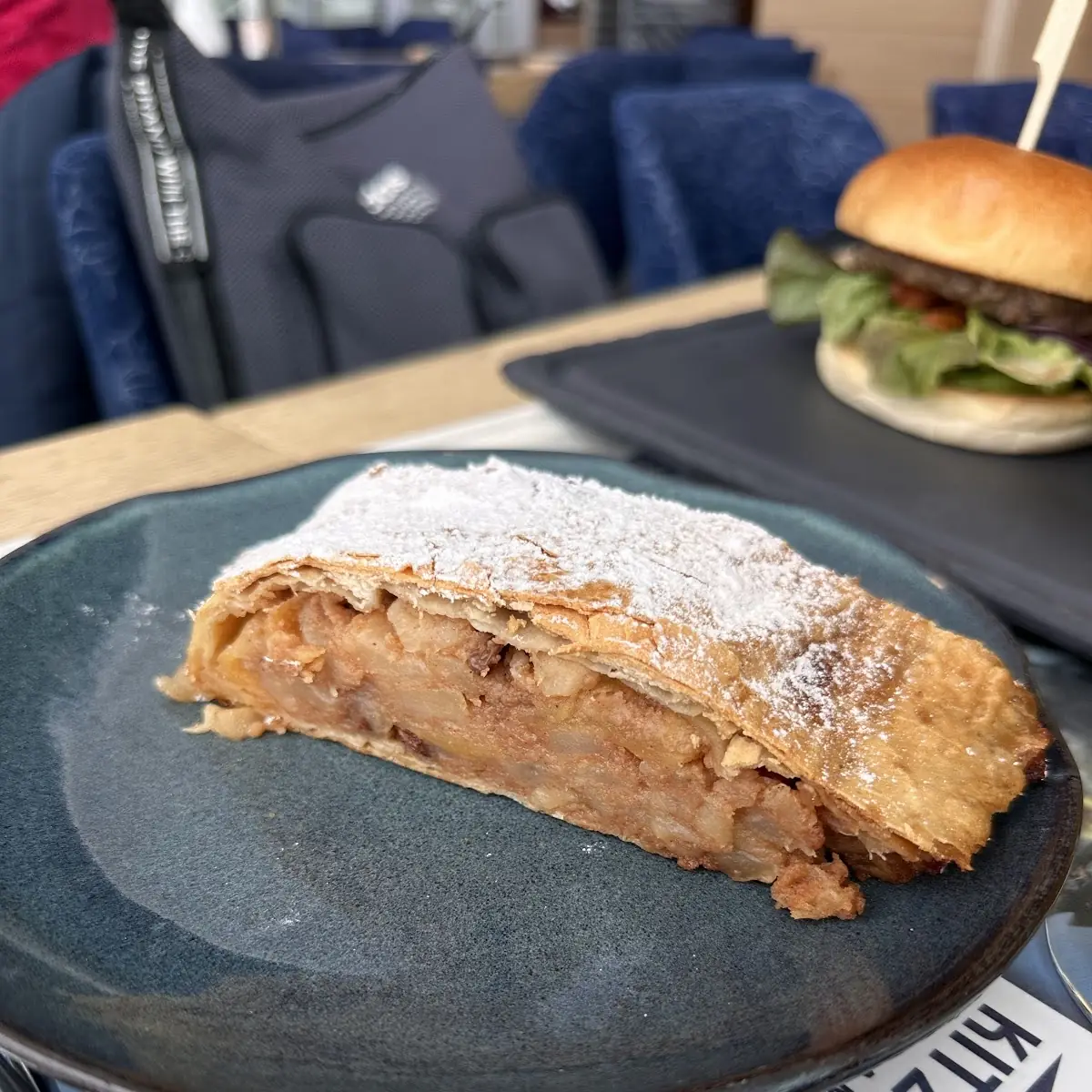 Appfel Strudel