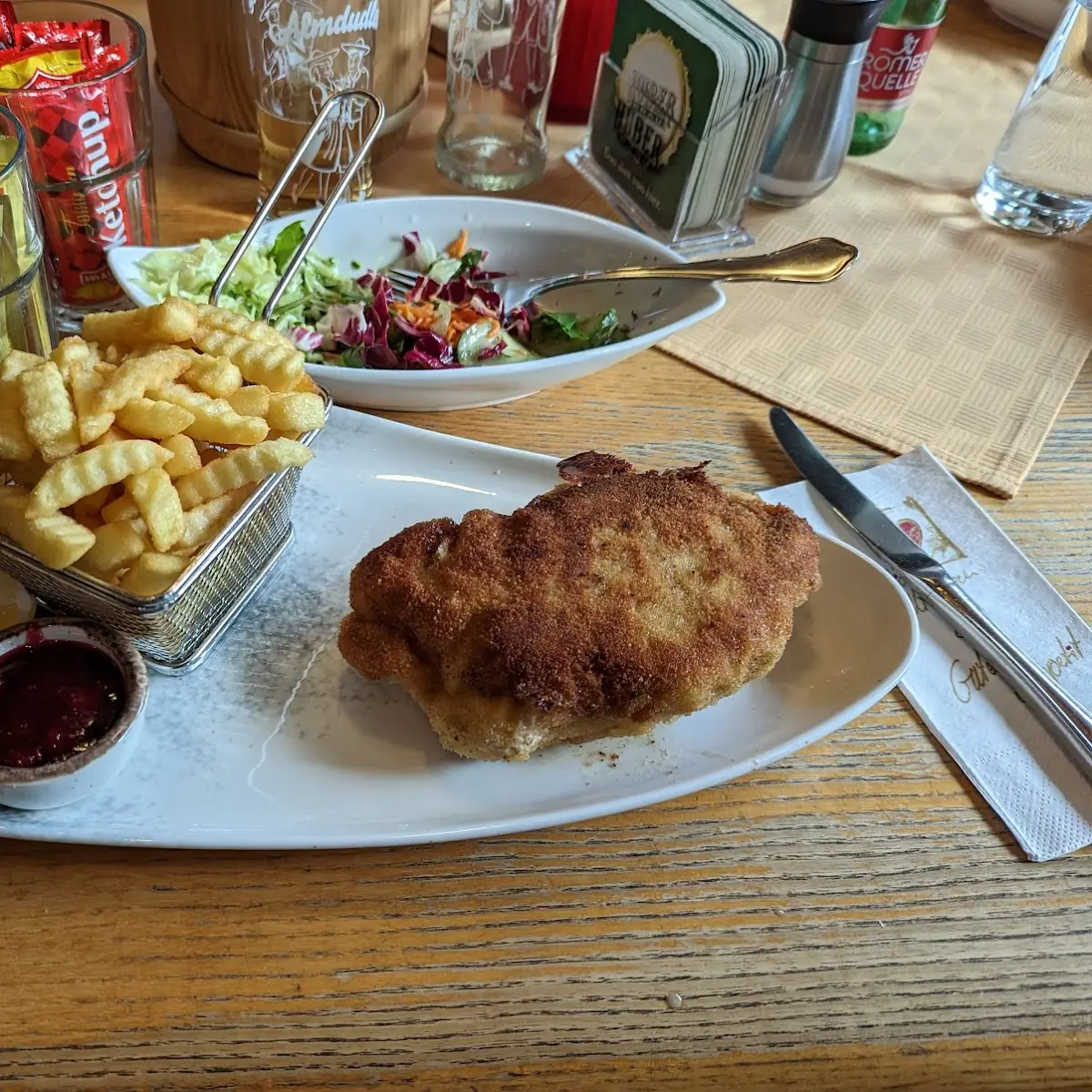 Wiener Schnitzel Mit Pommes