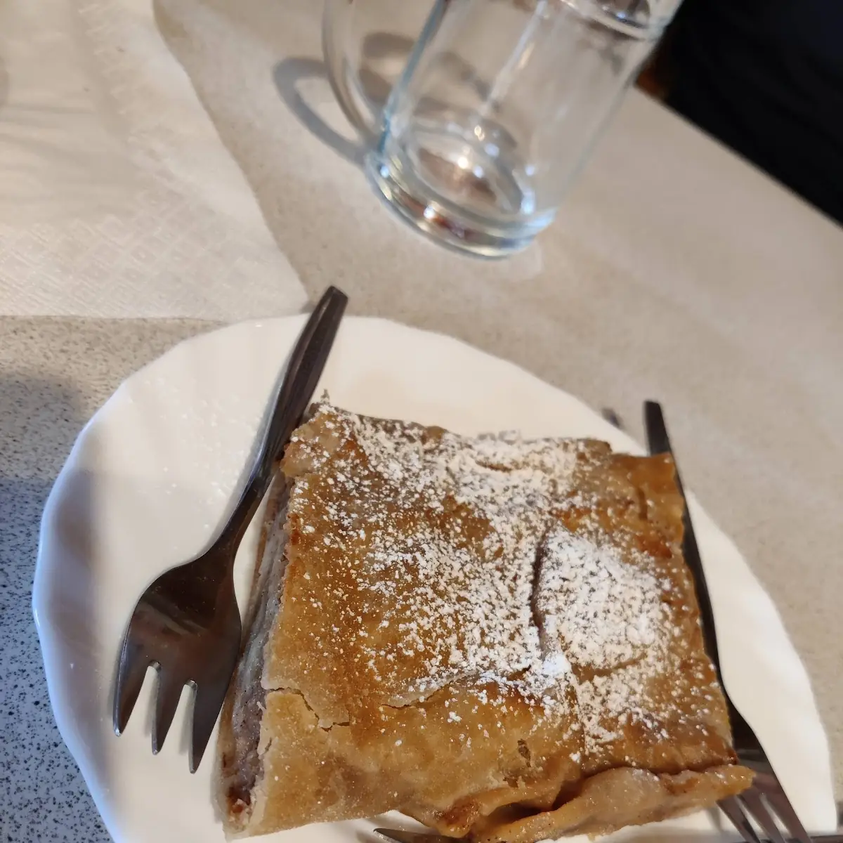 Apfelstrudel