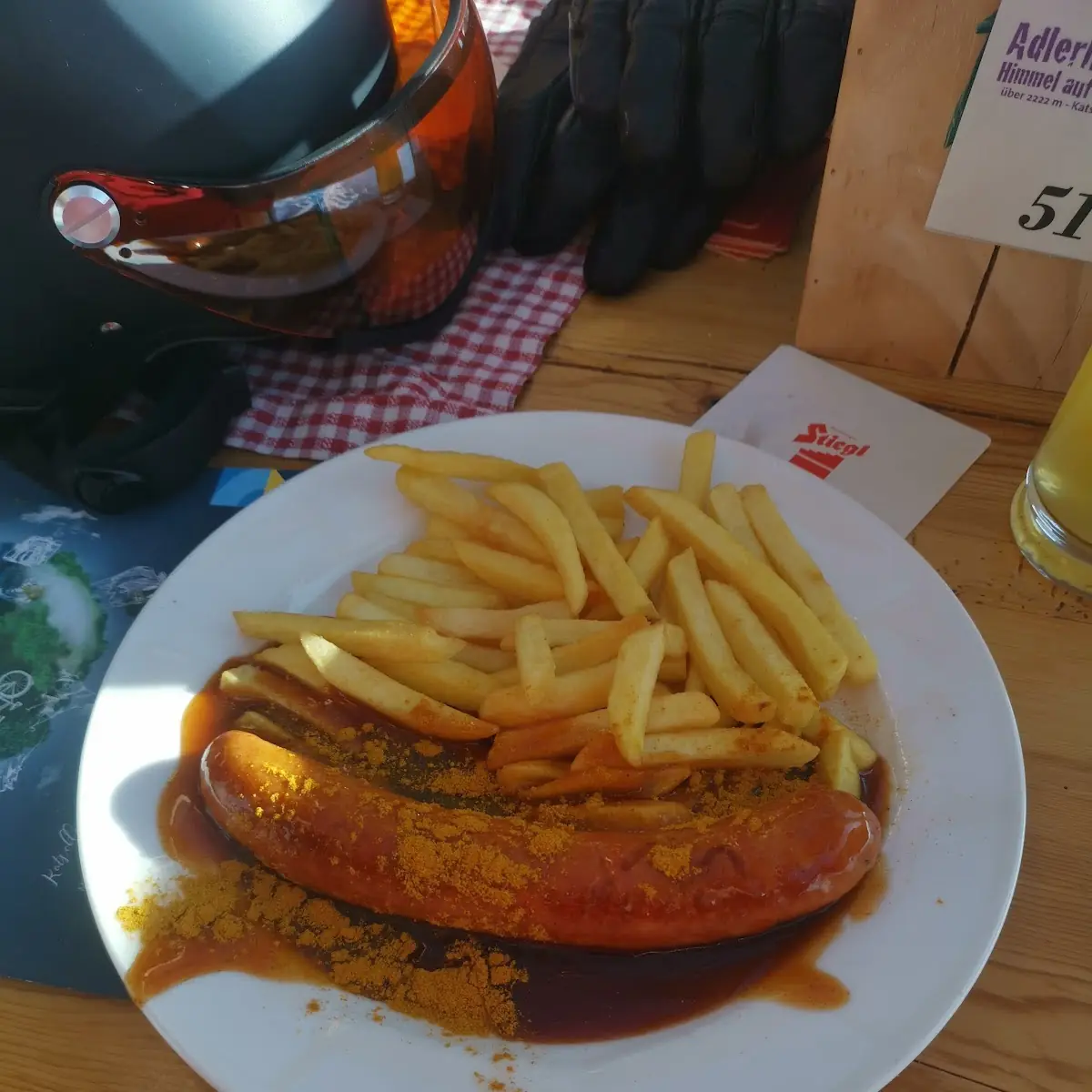 Currywurst Mit Pommes Frites