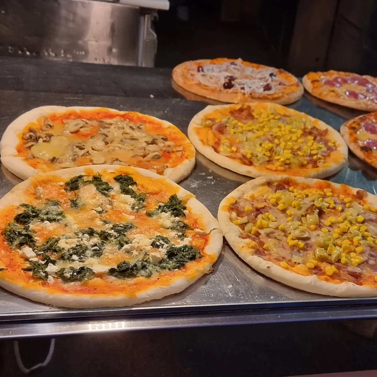 Mix Kind Of Pizza