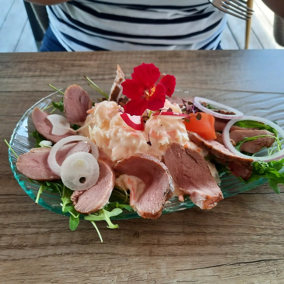 Cole Slow Krautsalat Mit Ente Und Nüssen