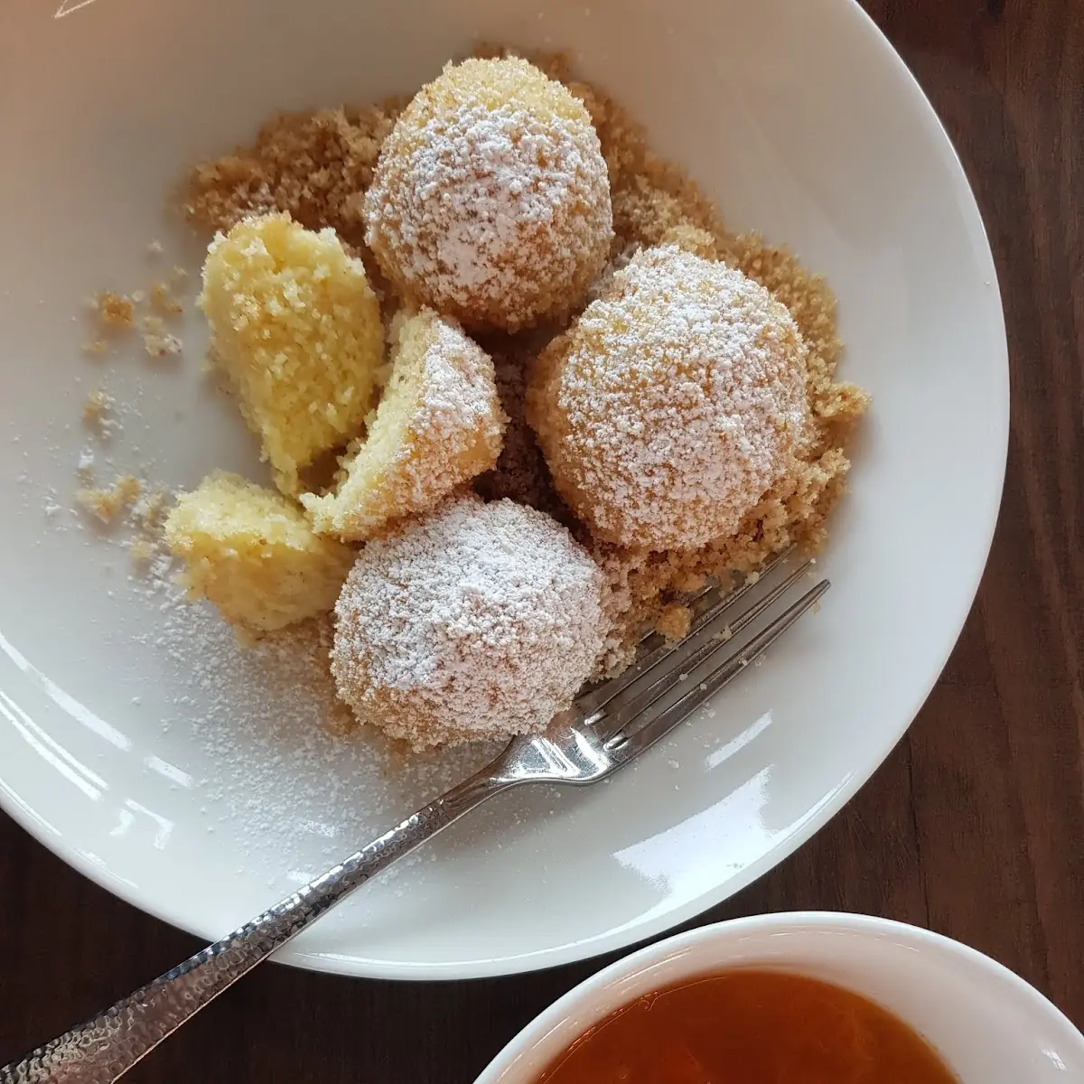 Topfenknödel Mit Marillenmarmelade