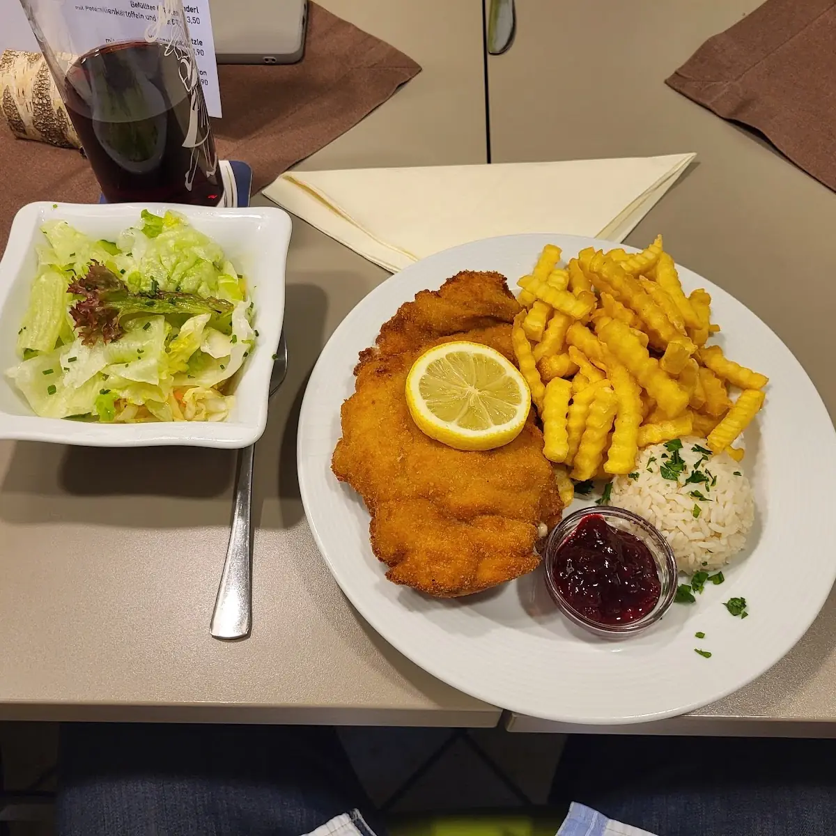 Schnitzerl Mit Pommes Mega