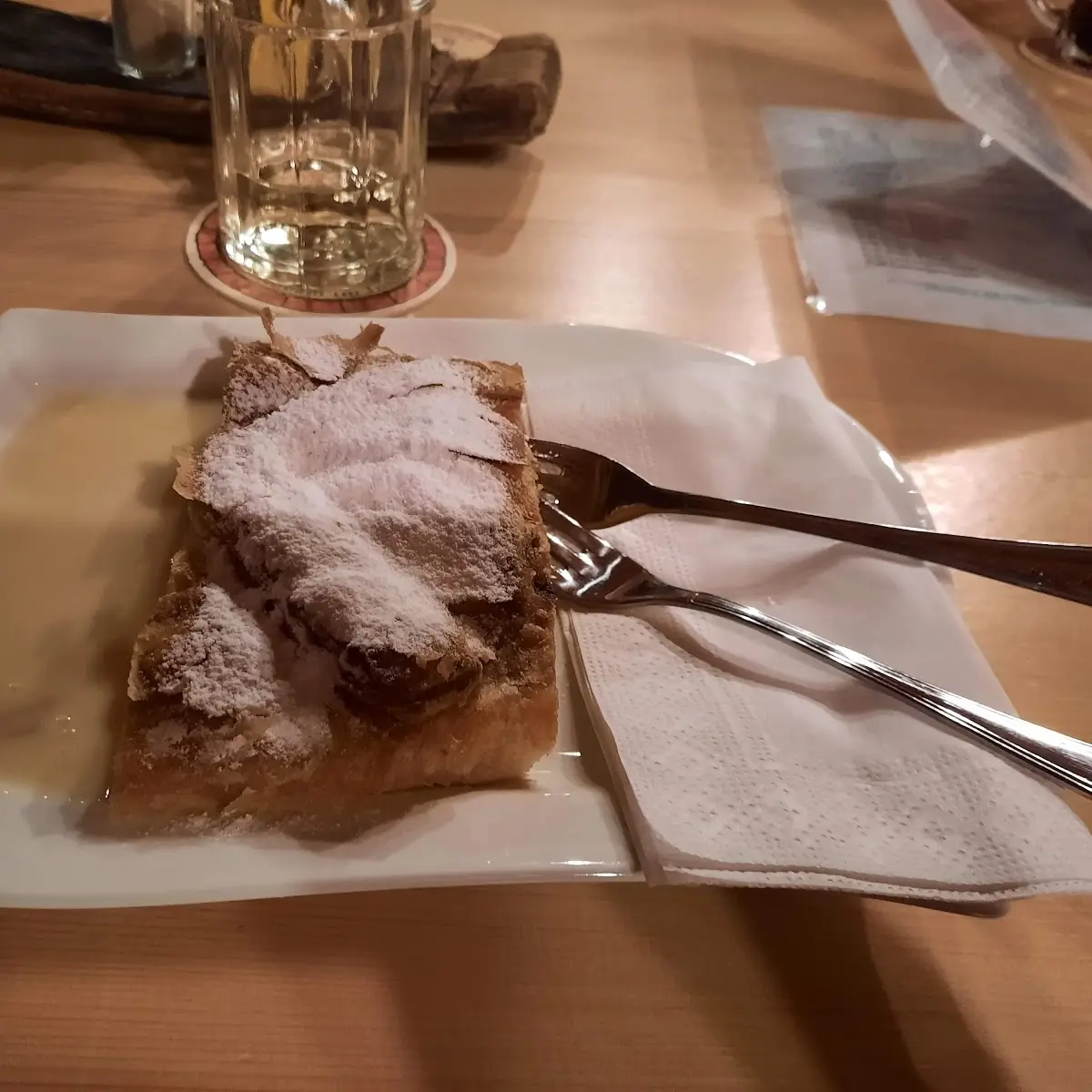 Apfelstrudel Mit Vanillesosse