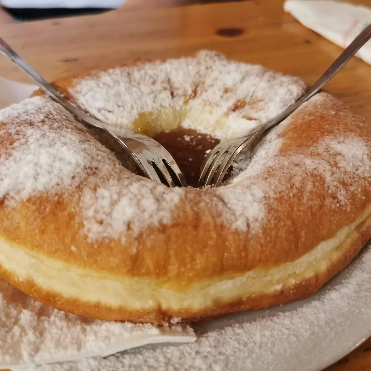 Bauernkrapfen Mit Marillenmarmelade