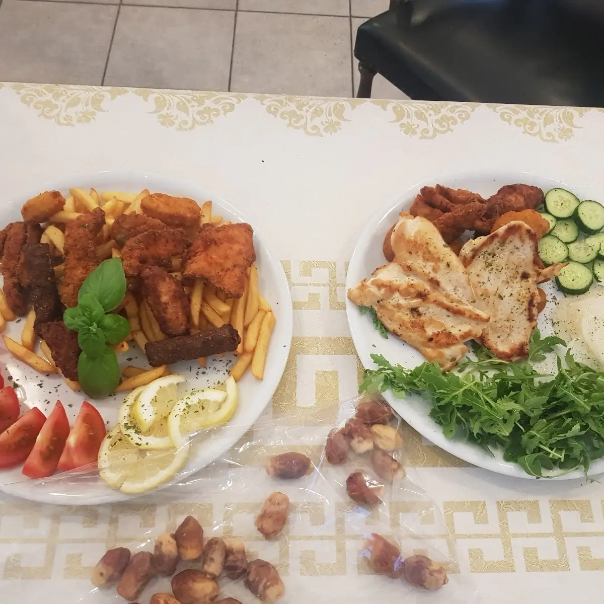 Hühner-kebap Teller