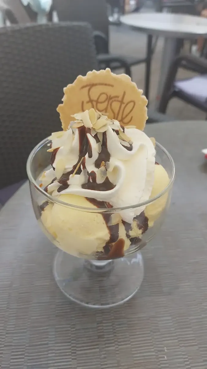 Eisbecher Coup Dänmark