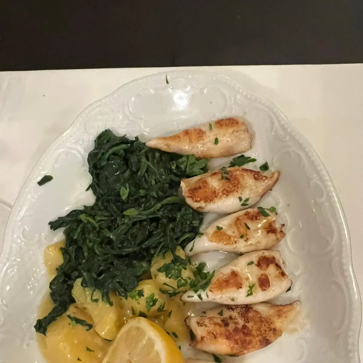 Calamari Mit Petersilienkartoffel U Mangold