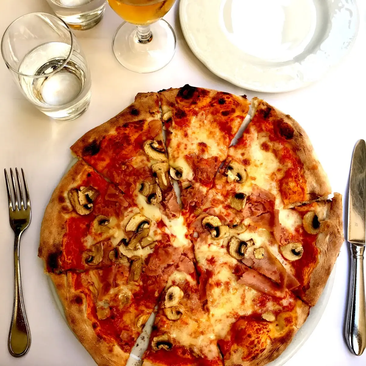 Pizza Capricciosa