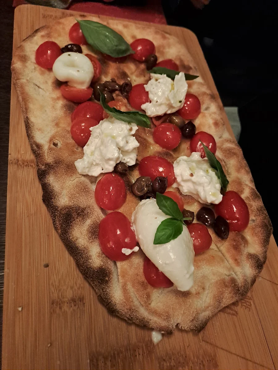 Pinsa Burrata Pomodori