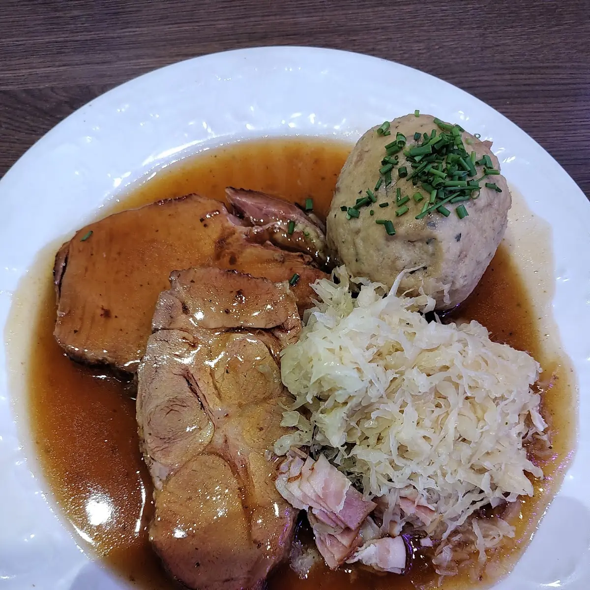 Herzhafter Schweinsbraten
