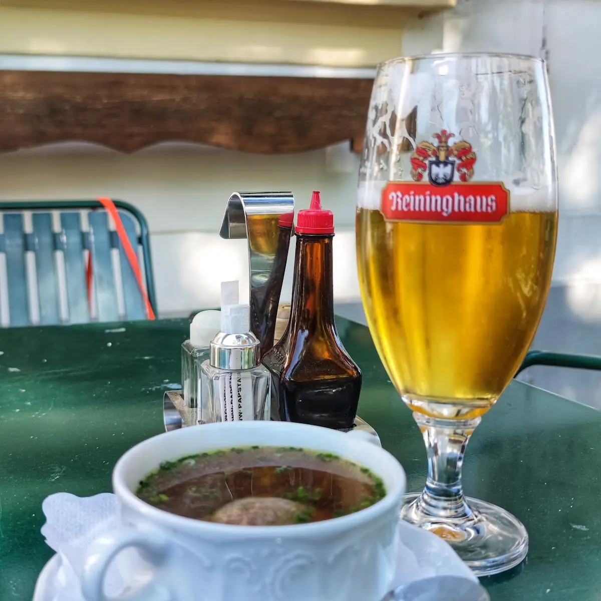 Leberknödelsuppe