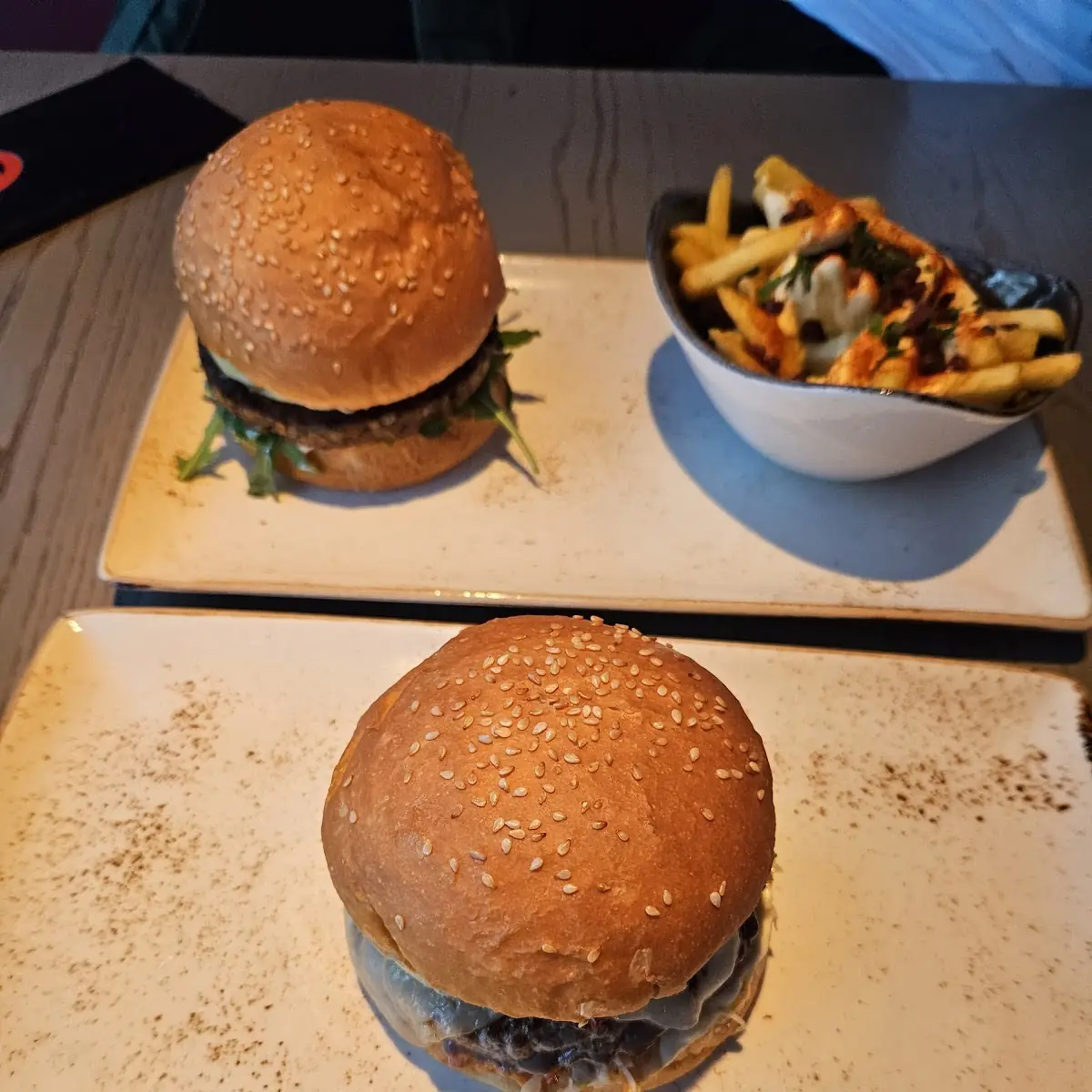 Yellow Sensation Burger