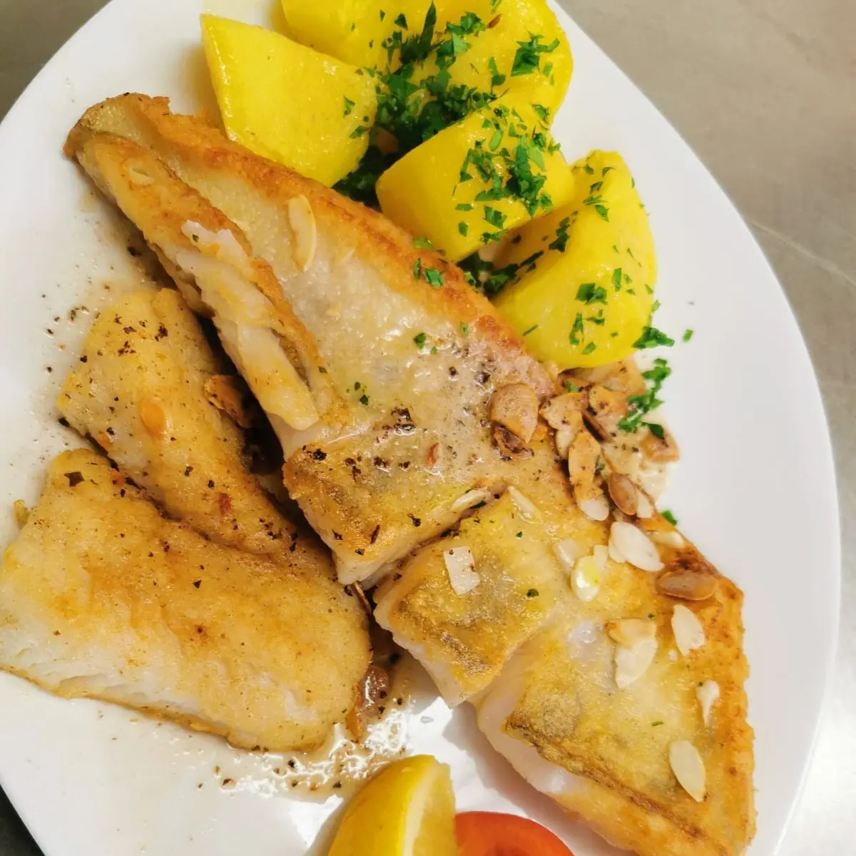 Gebackenes Schollenfilet A C D G