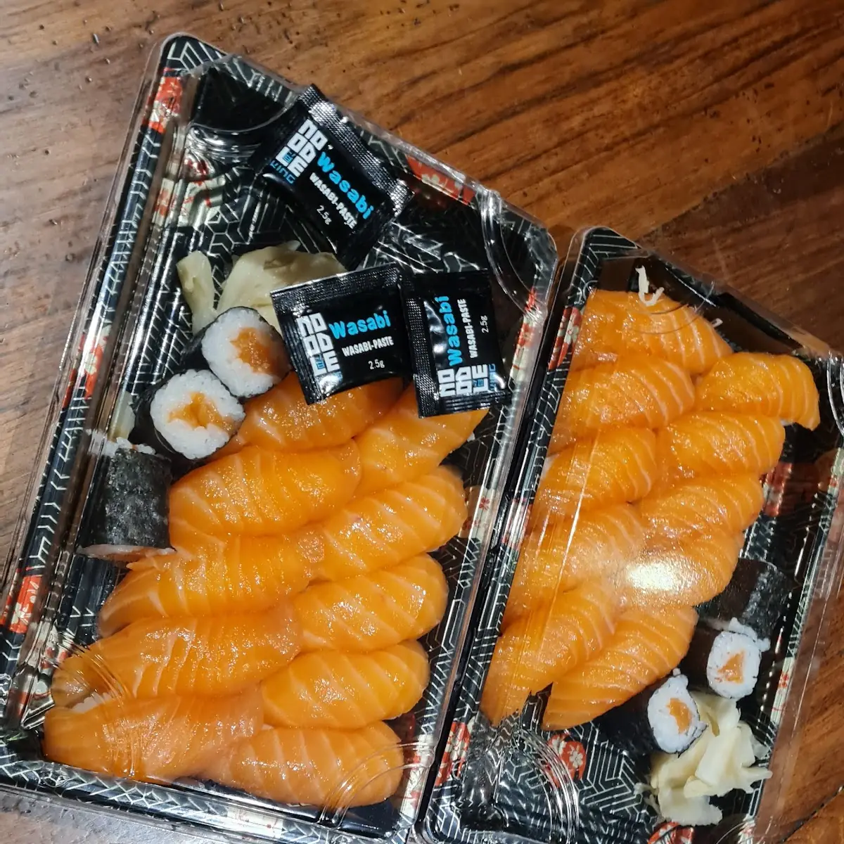 Sake Sushi Set