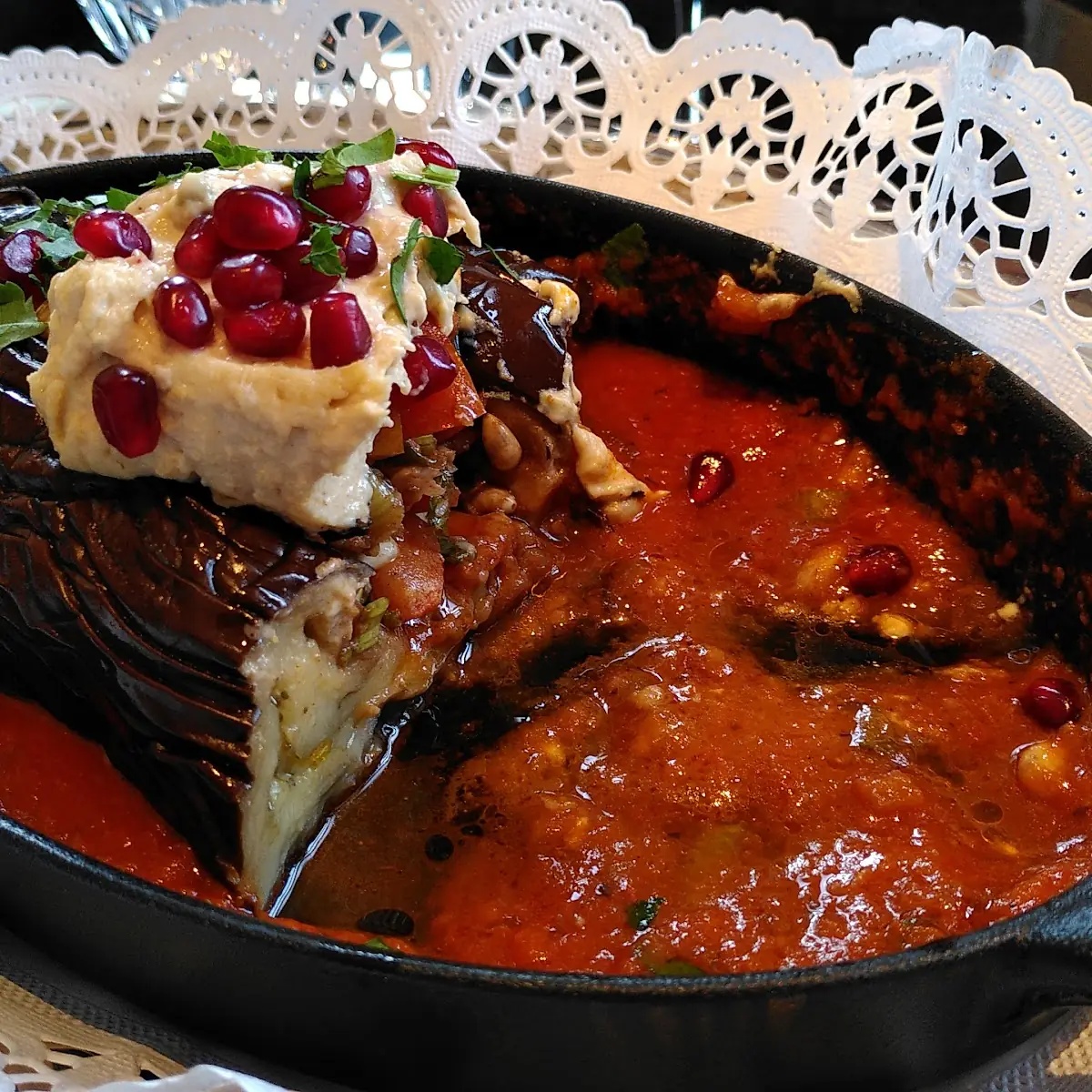 Gegarte Granatapfel-melanzani