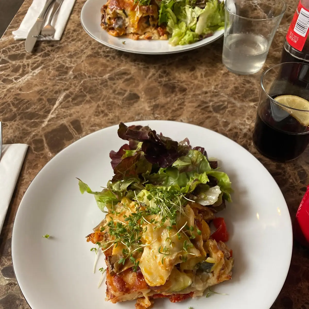 Gemüselasagne Mit Blattsalat