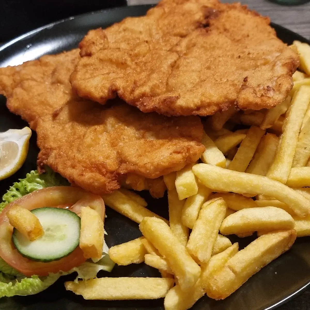Wiener Schnitzel Large With French Fries