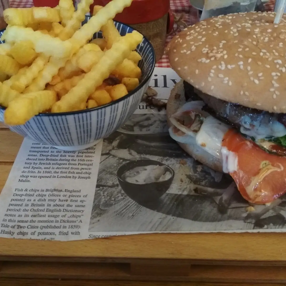 Gigant Burger Vom Dorferwirt, Gasthof Zum Dorfwirt - Fam. Willnauer