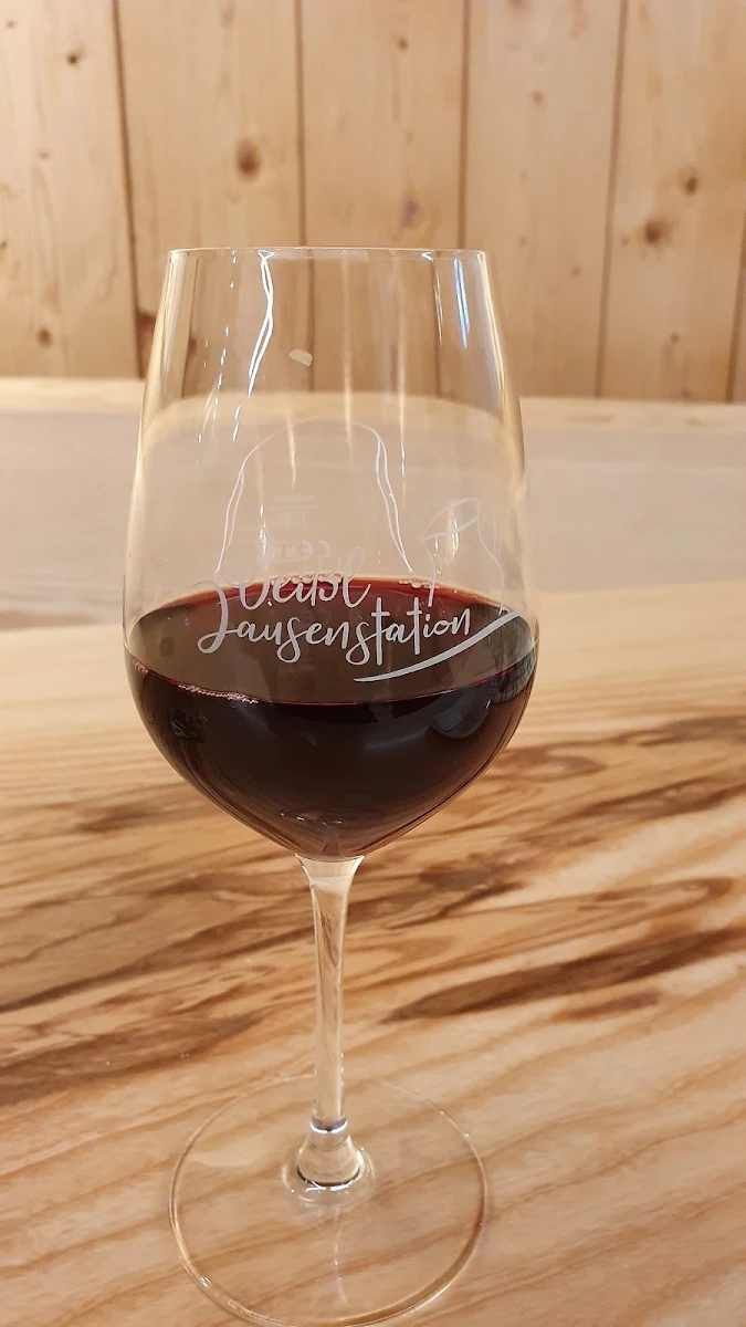 Glas Wein Von Peter & Wolf