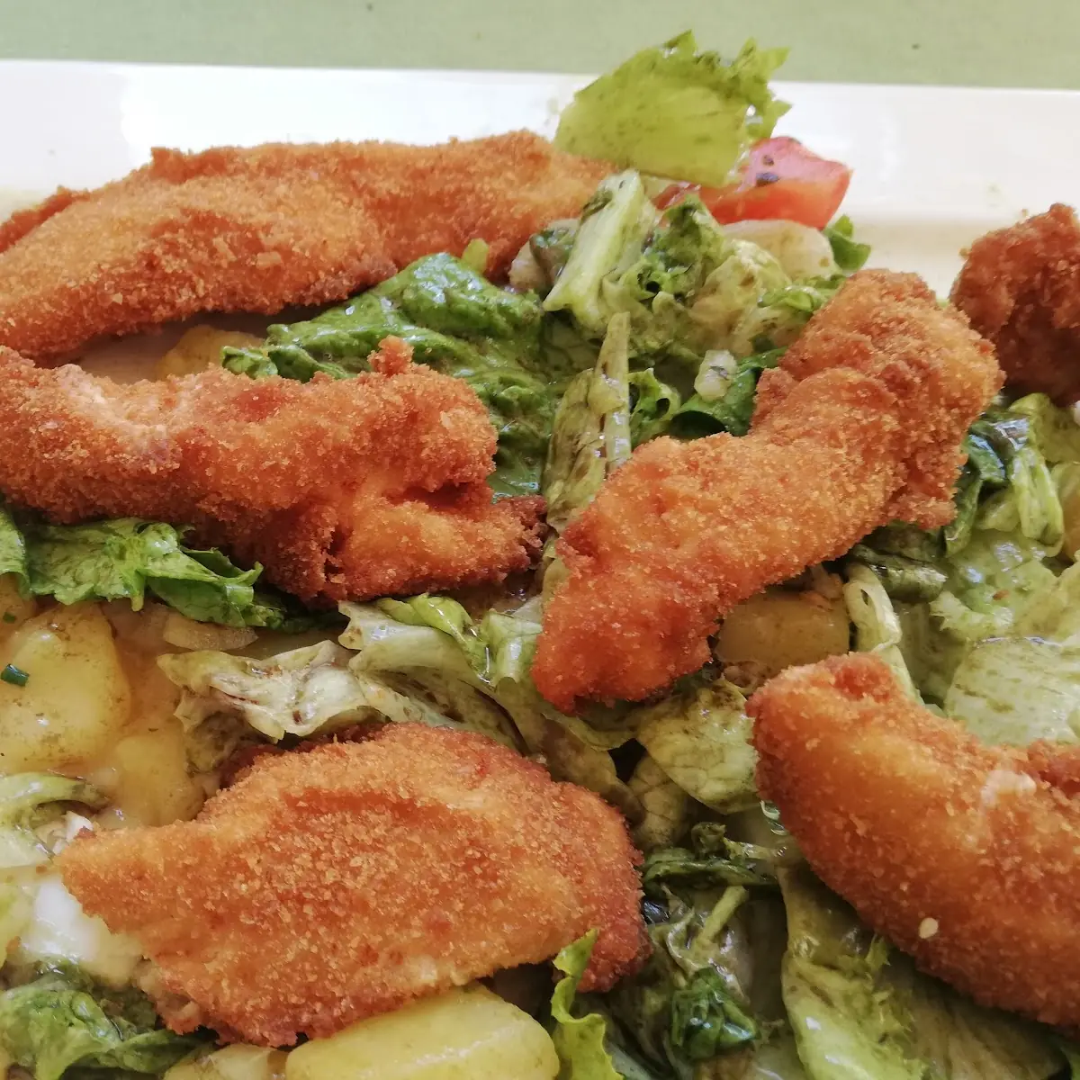 Hühnerstreifen Mit Salat