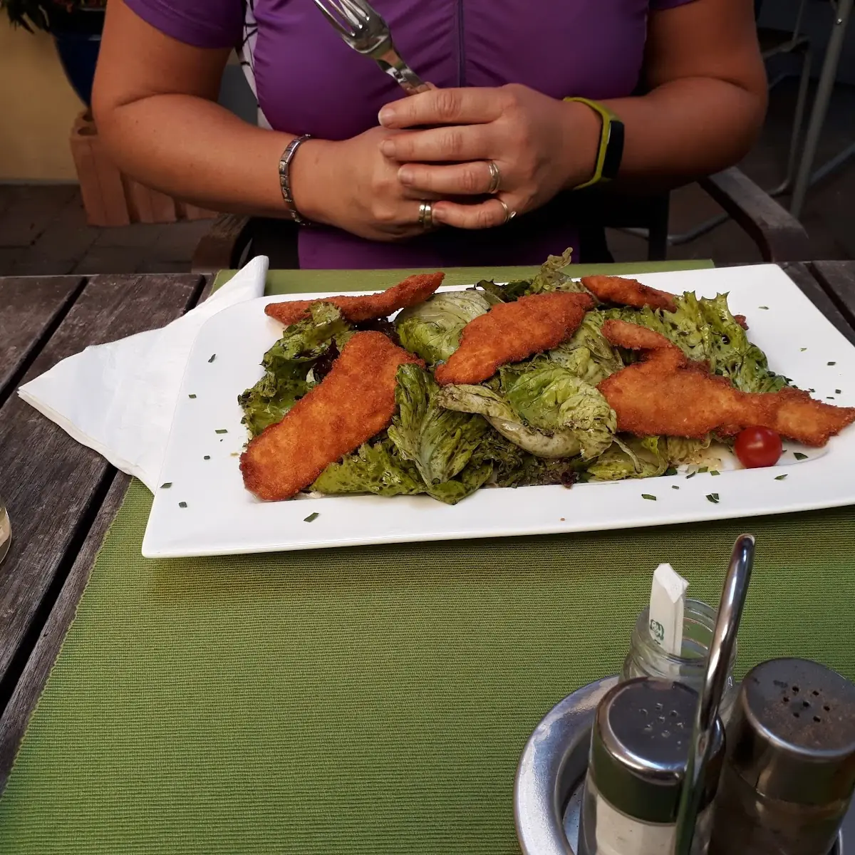 Putenstreifen Gebacken Mit Salat