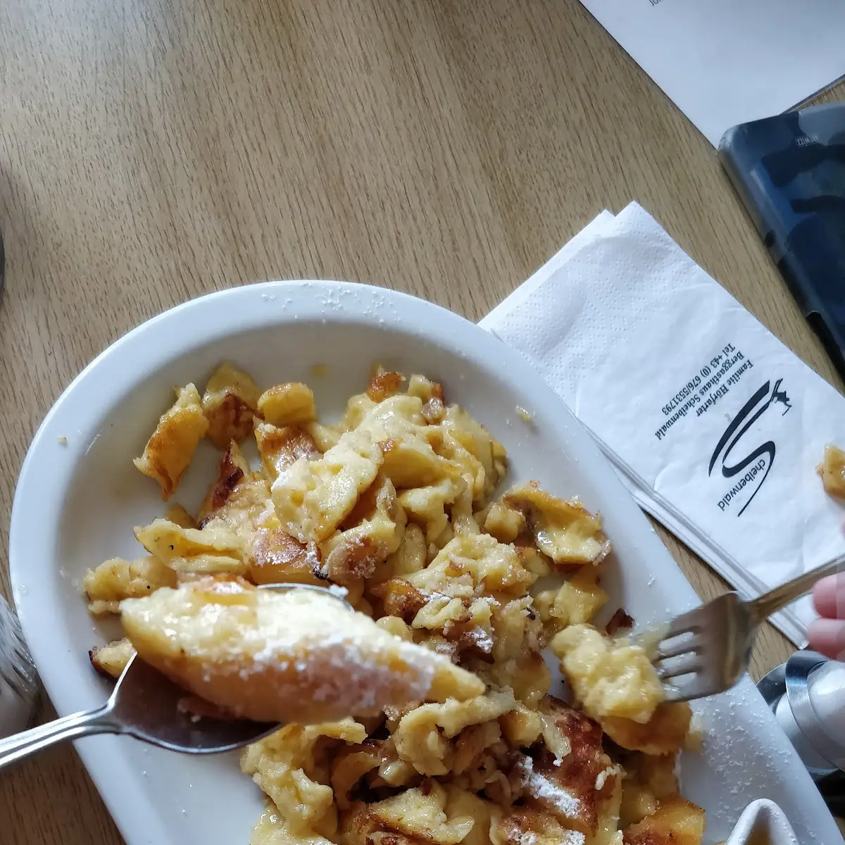 Hausgemachter Kaiserschmarrn