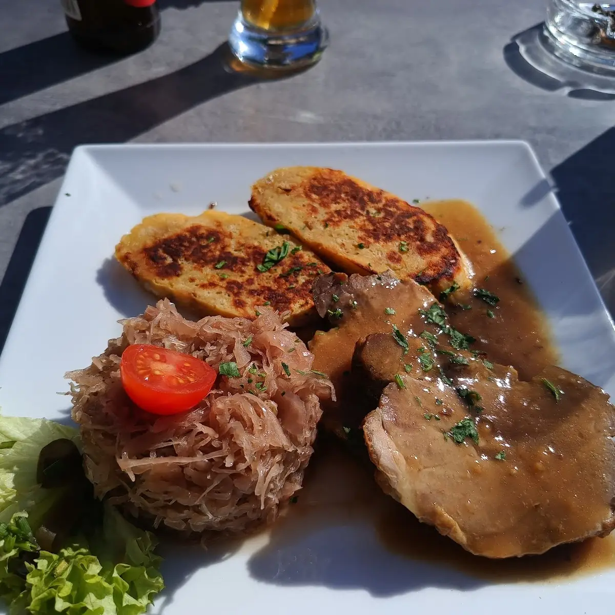 Schweinebraten Mit Knödel Und Kraut