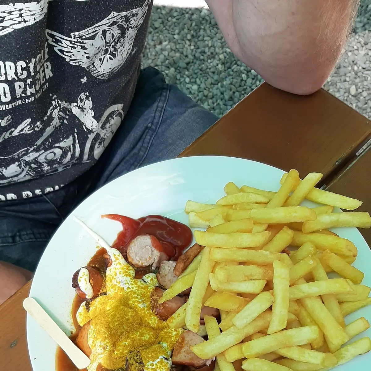 Currywurst Mit Pommes Frites
