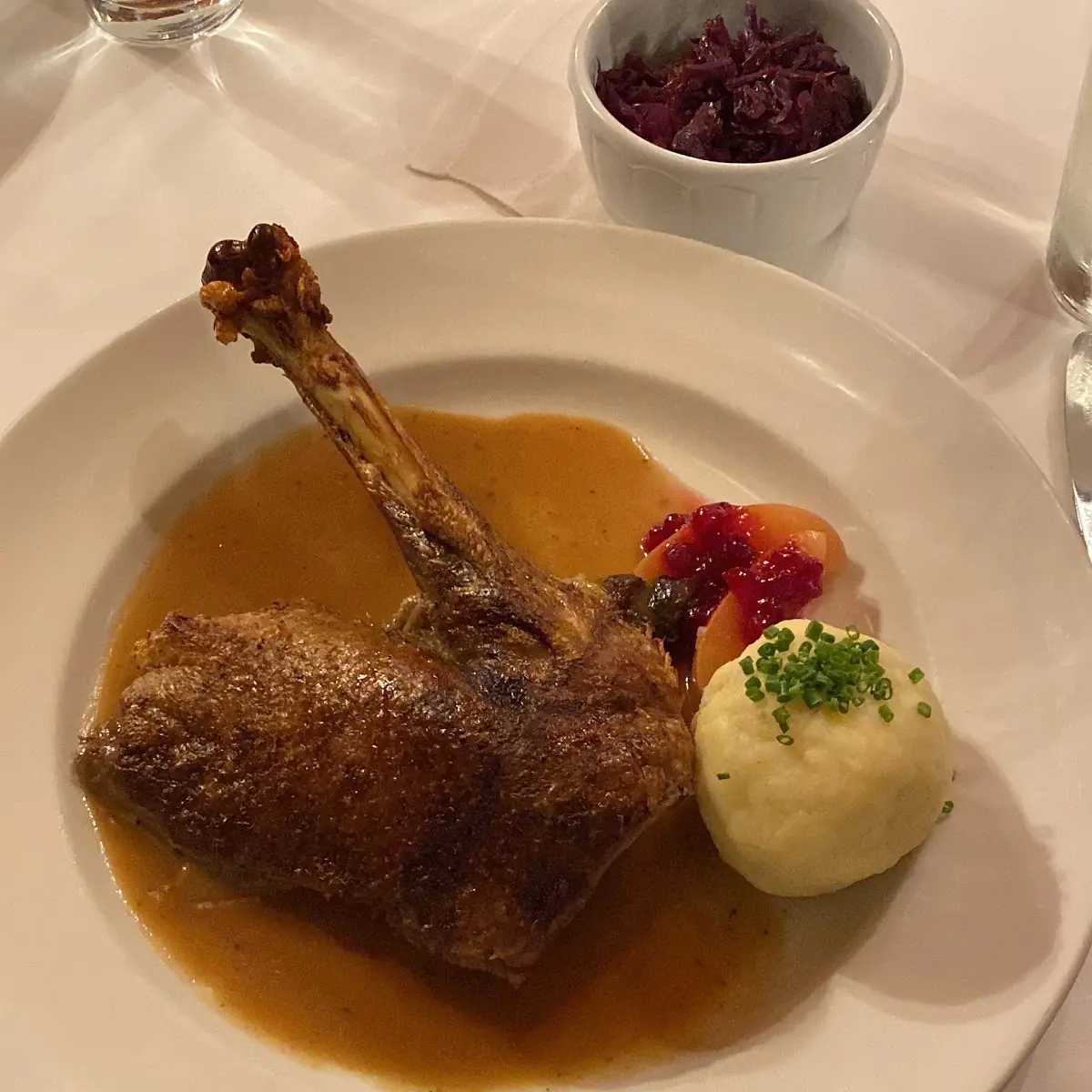 Gans Mit Kartoffelknödel