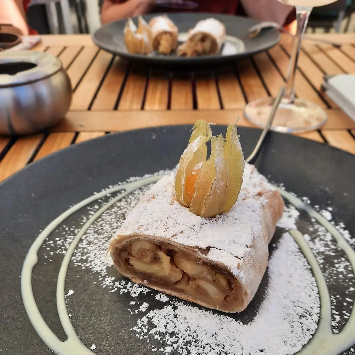Apfelstrudel