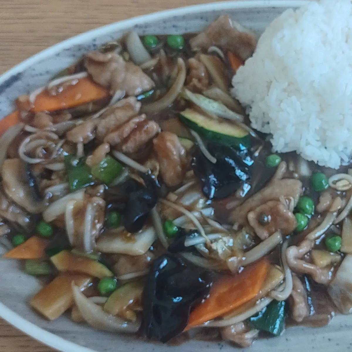 Schweinefleisch Chop Suey