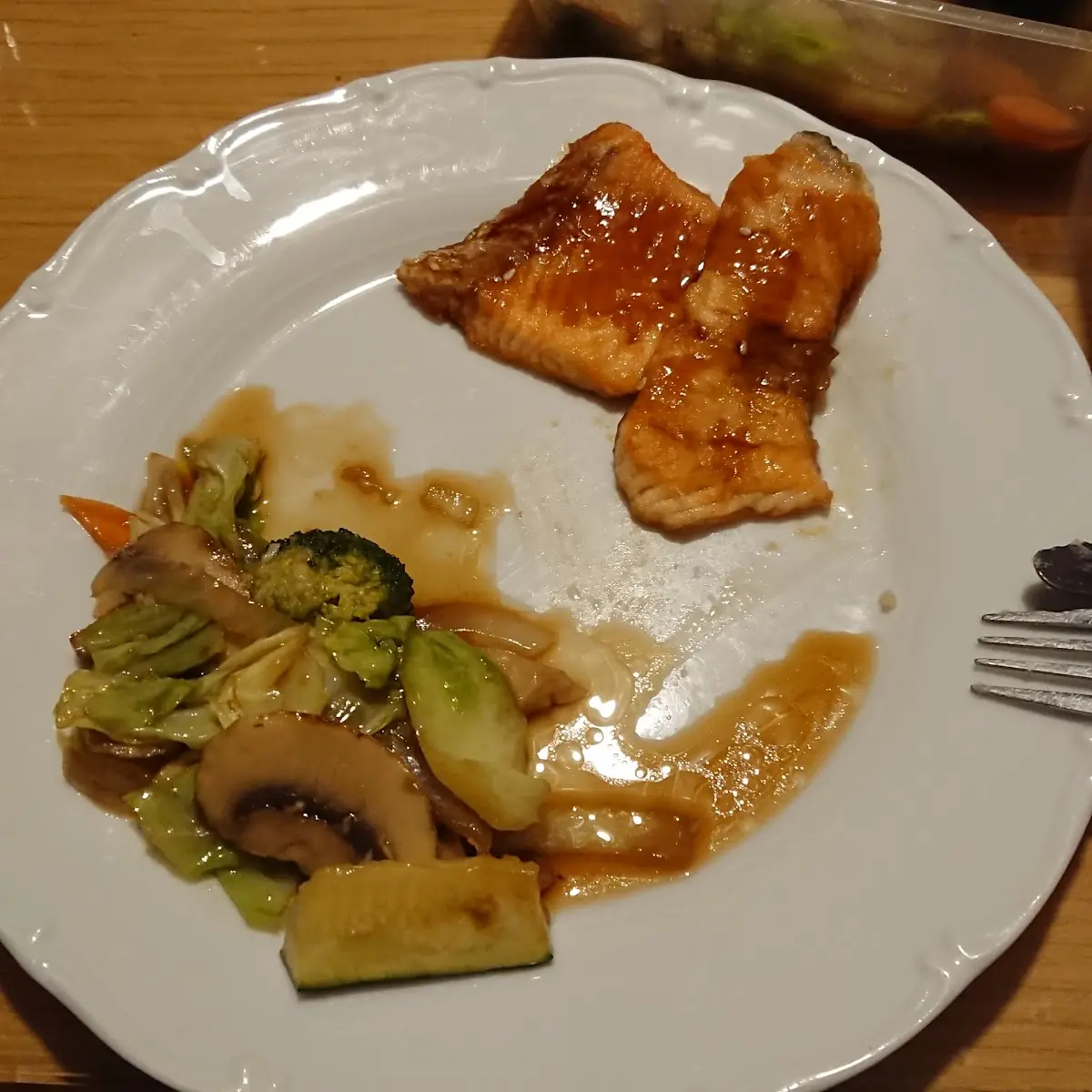 Gegrillter Lachs Mit Teriyakisauce
