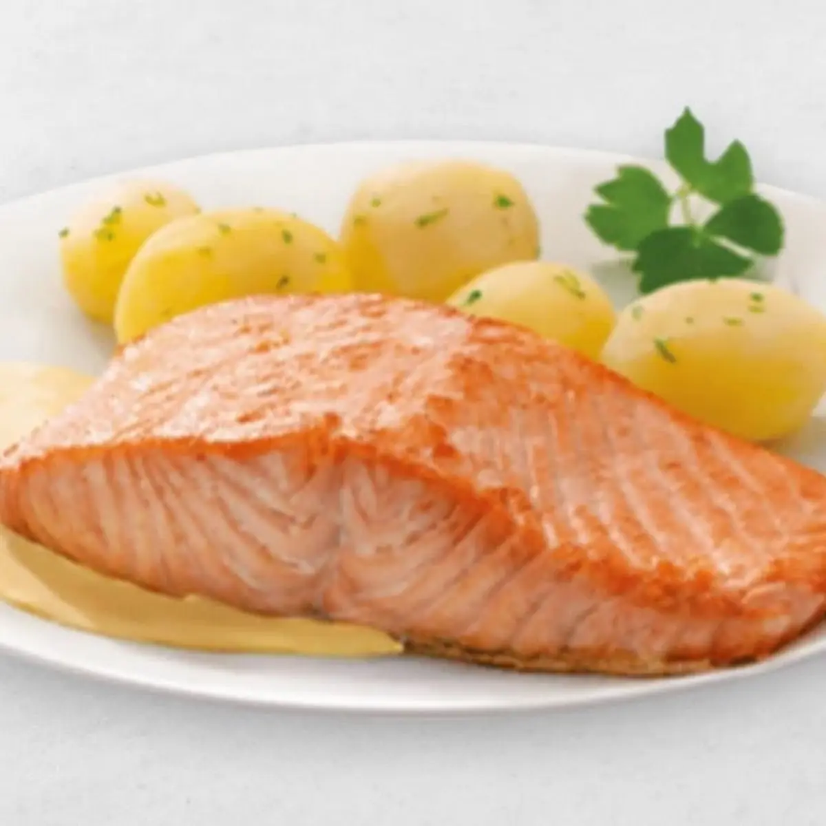 Lachsfilet Auf Blattspinat