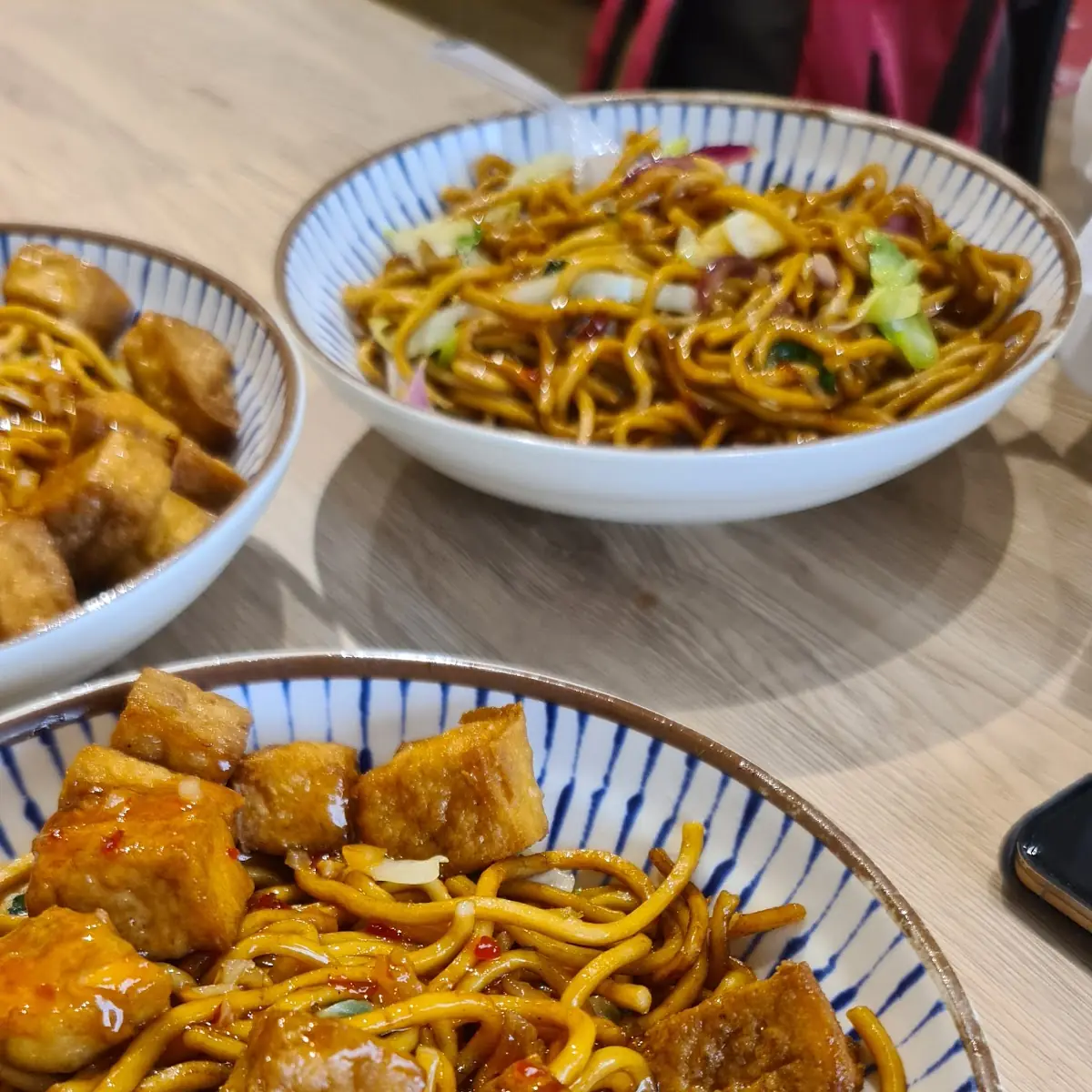 Tpfy Noodles, Noodle King