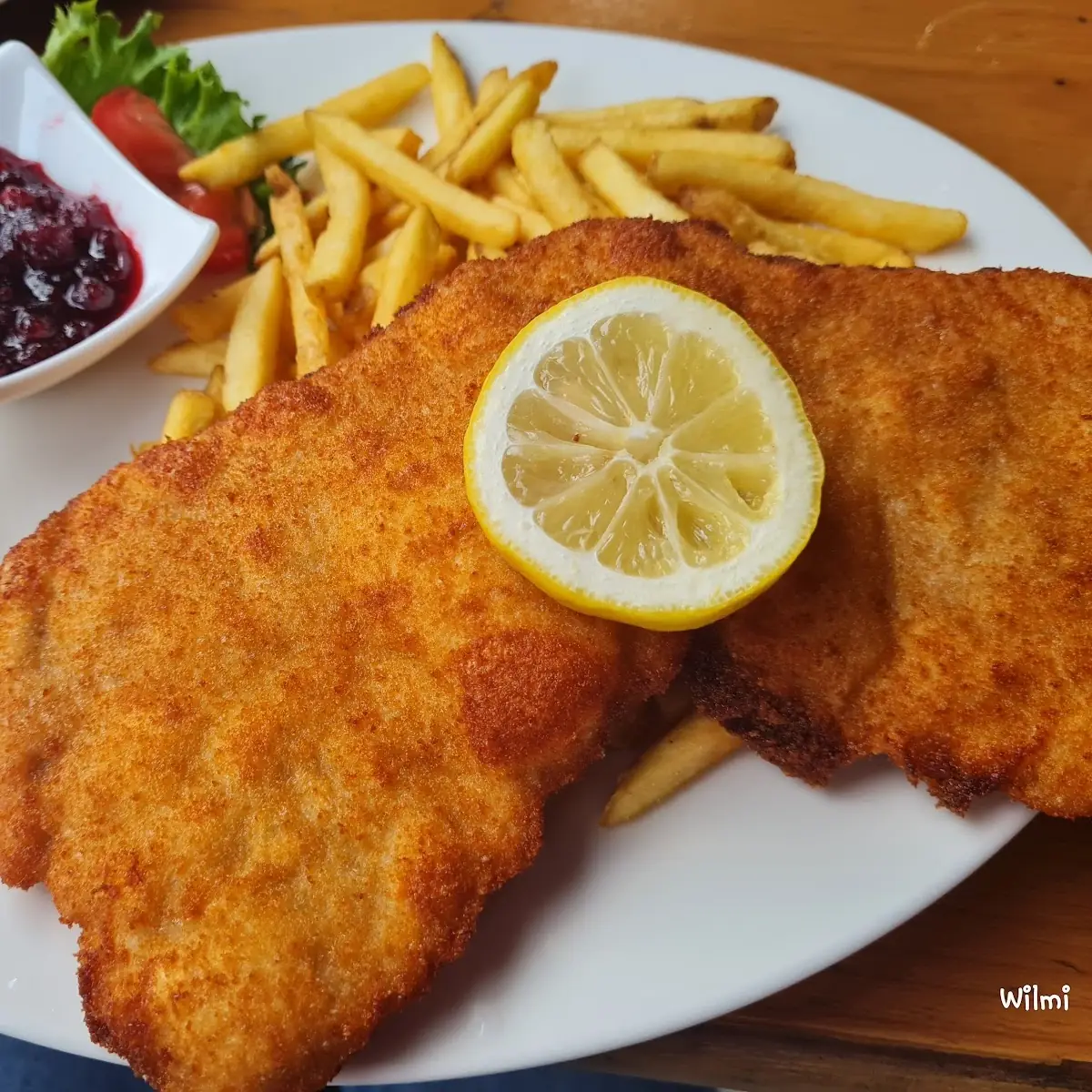 Wiener Schnitzel Mit Pommes Frites