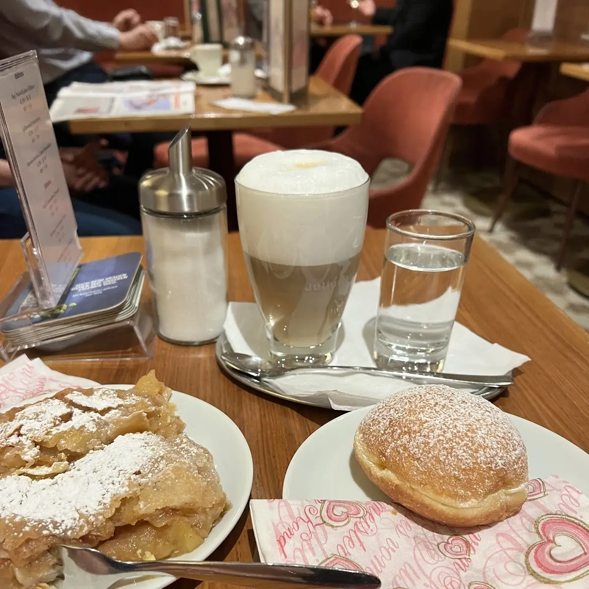 Apfelstrudel
