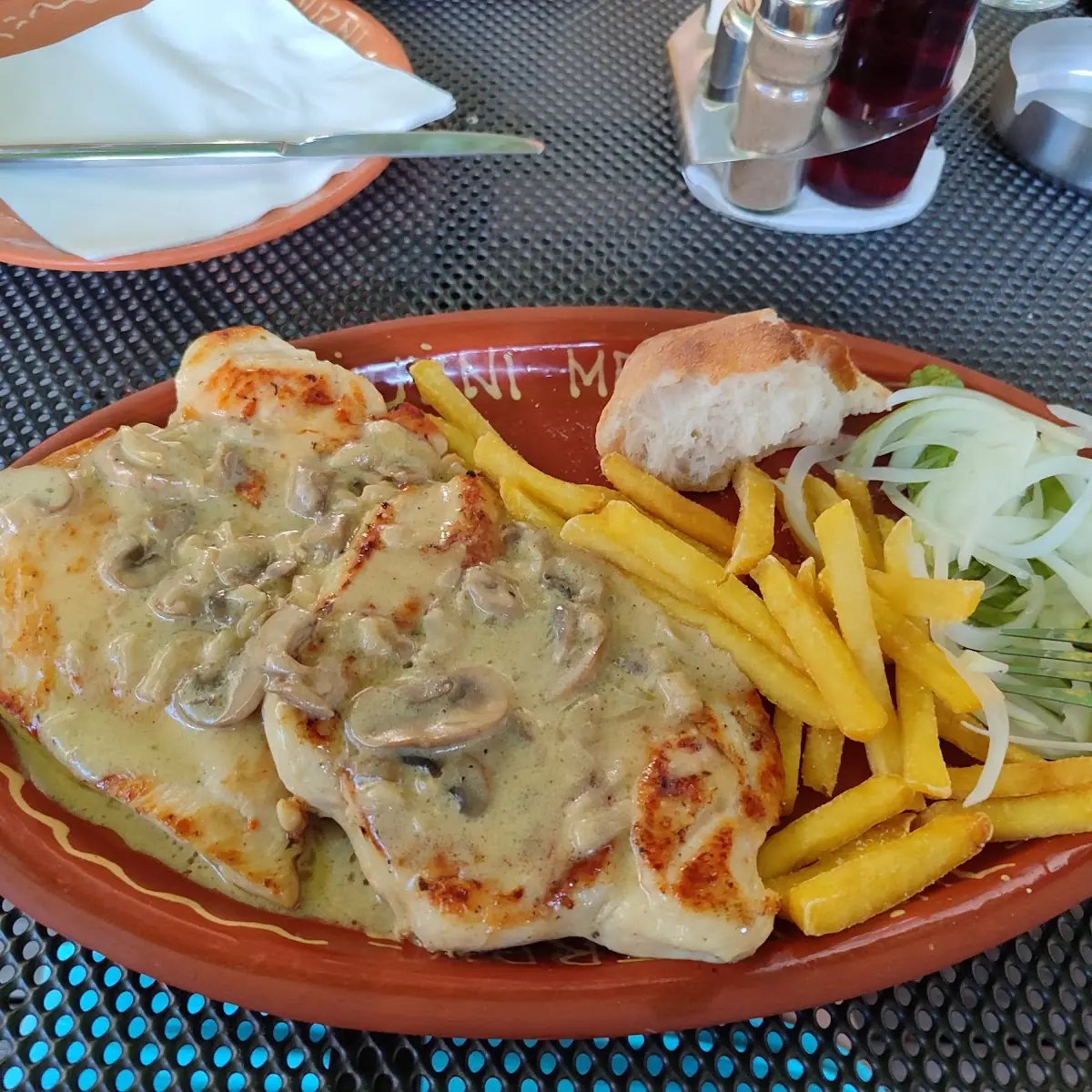 P Belo Sa Sampinjonima