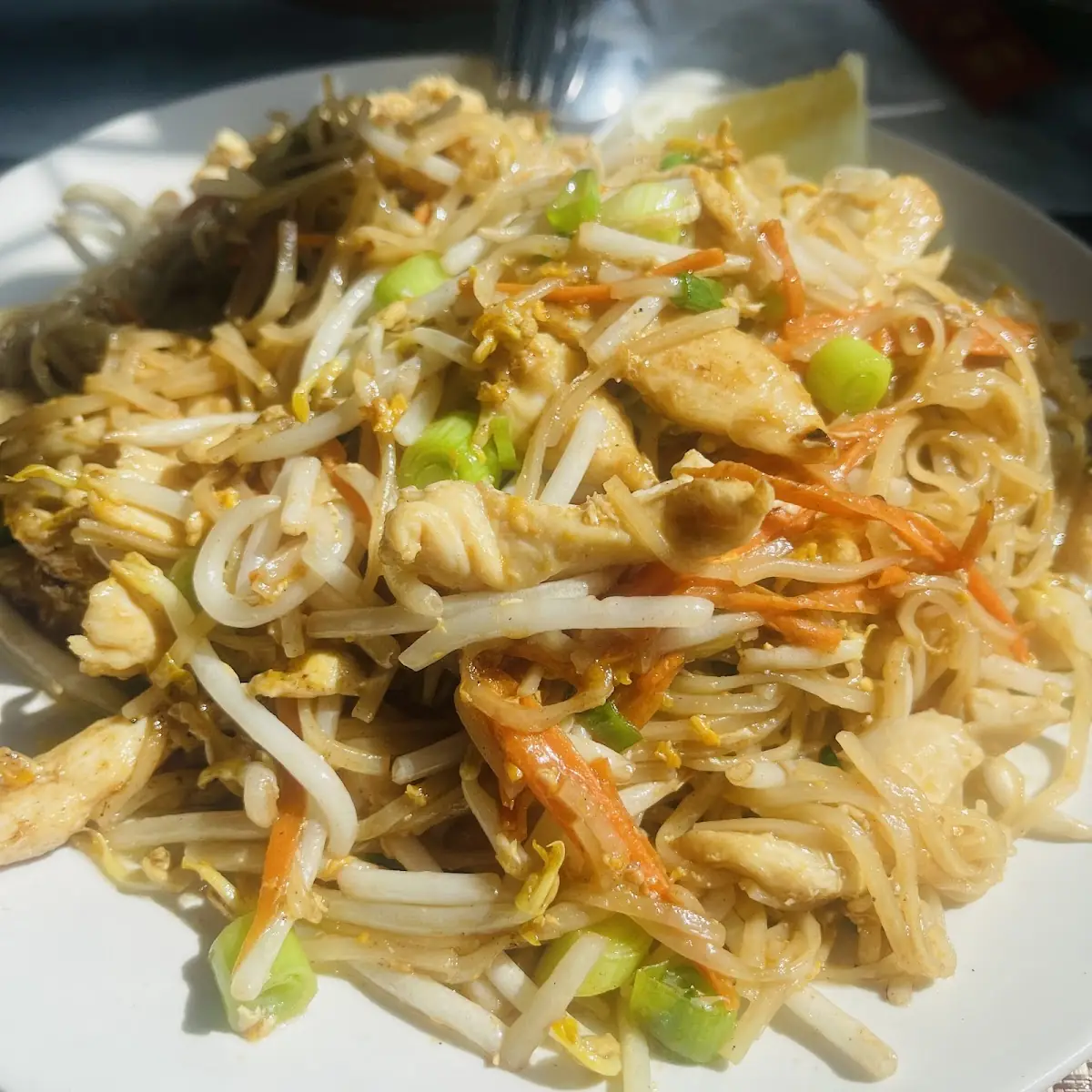 ผัดไทไก่