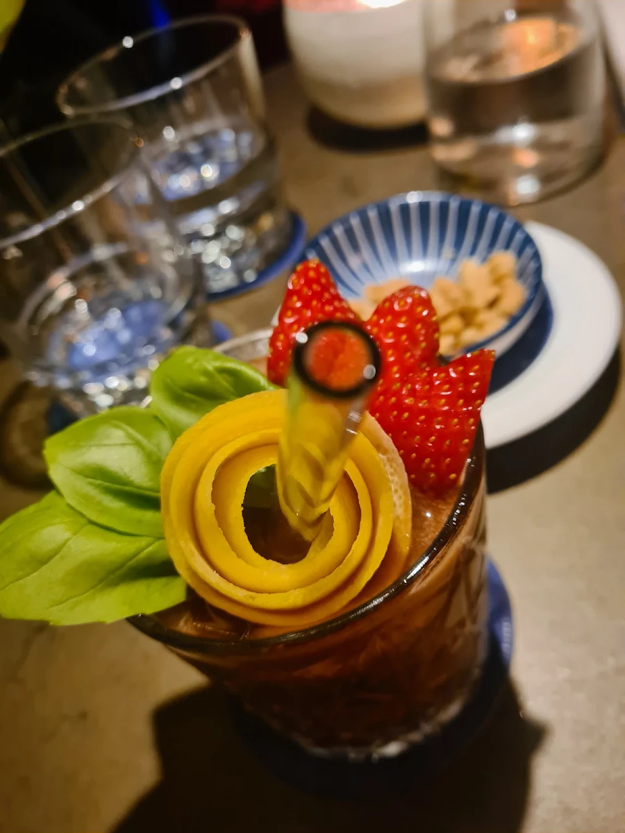 Erdbeer Basilikum Gin