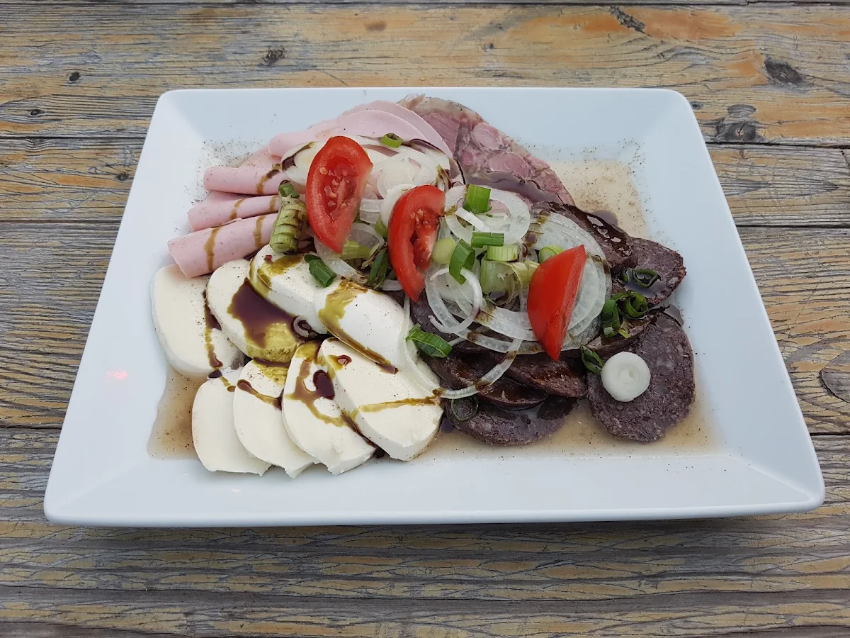 Gemischte Saureplatte Mit Mozarella