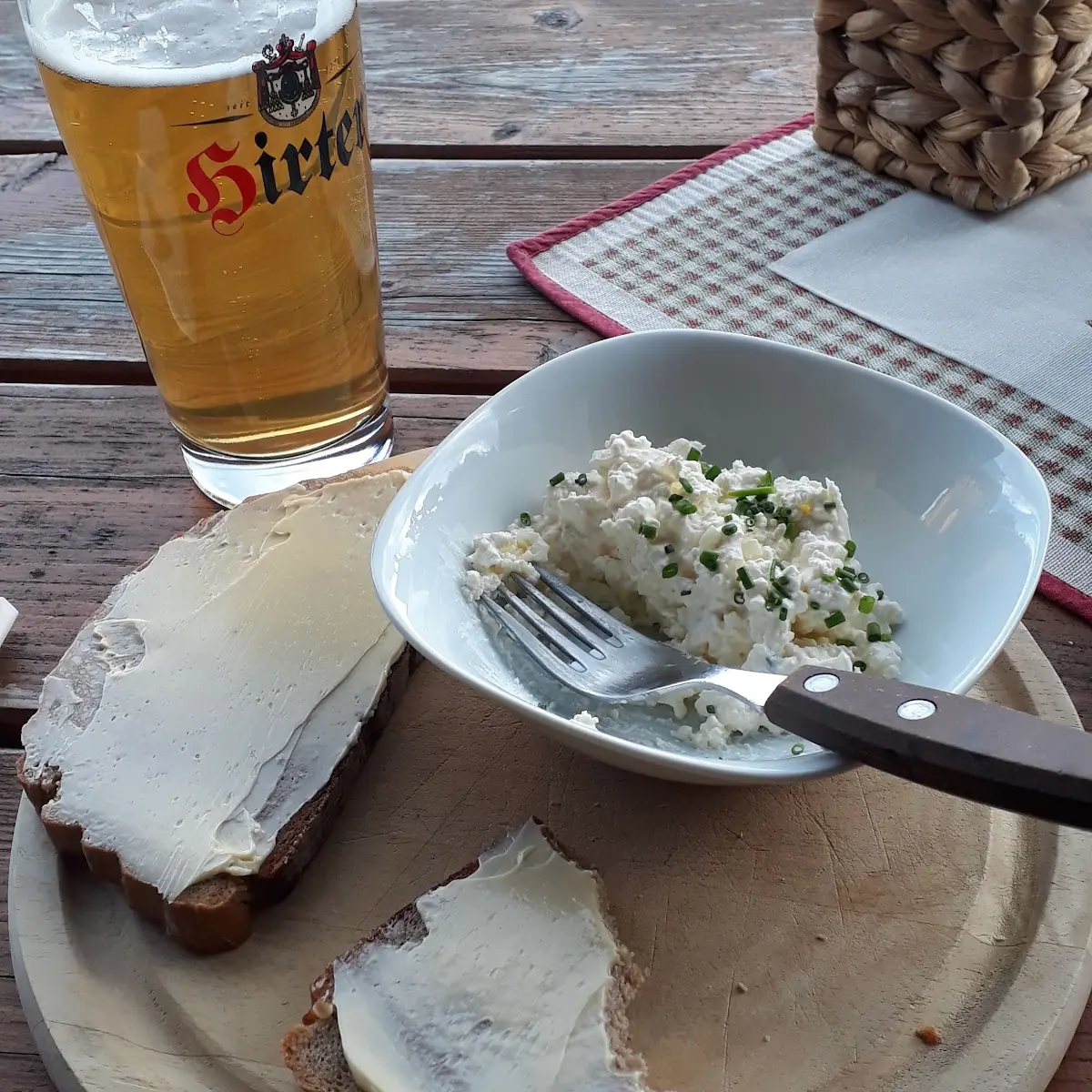 Butterbrot Mit Kräutertopfen