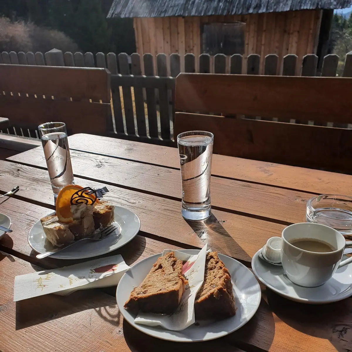 Kardinalschnitten Und Dinkelreinling