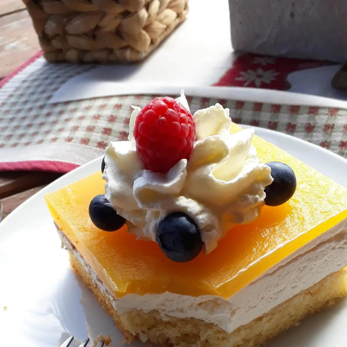 Süsse Topfencremschnitte