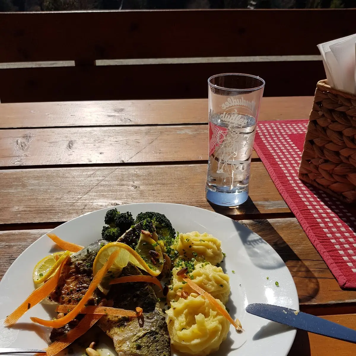 Zanderfiele Mit Kartoffelpürre