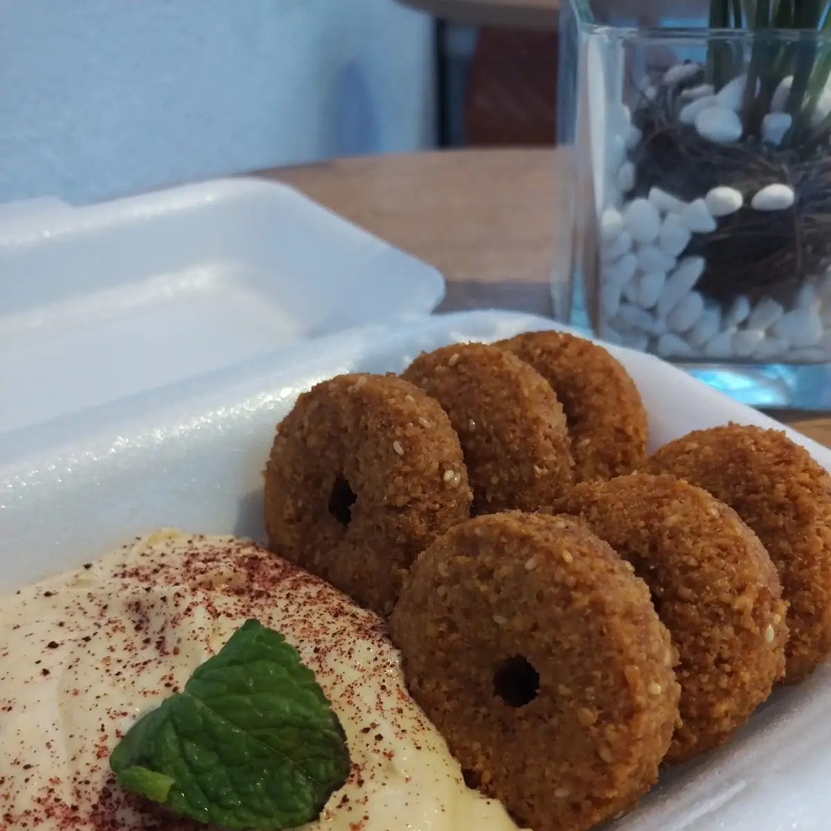 Falafel And Hummos