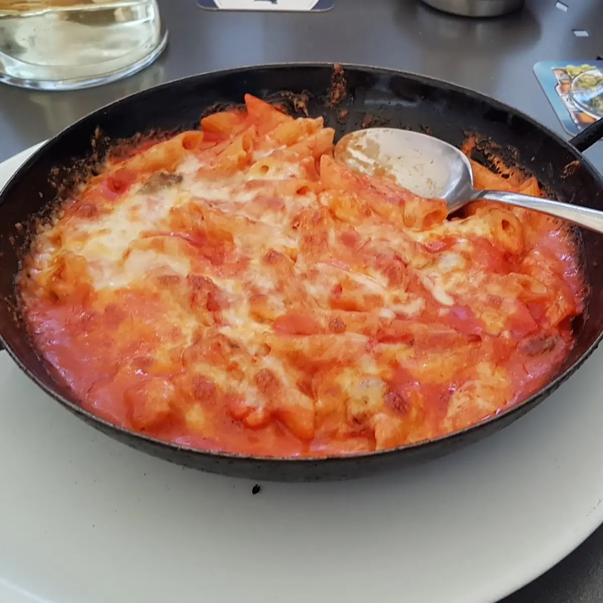 Penne Mit Tomaten-käse Sauce