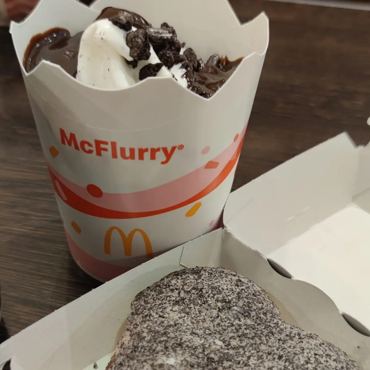 My Flurry Oreo Und Germknödel Donut